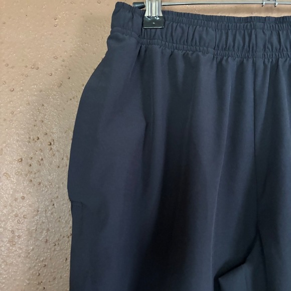 Gymshark Arrival Woven Joggers Mens XS Black Tapered Athletic Pants A2A1N - Picture 4 of 9